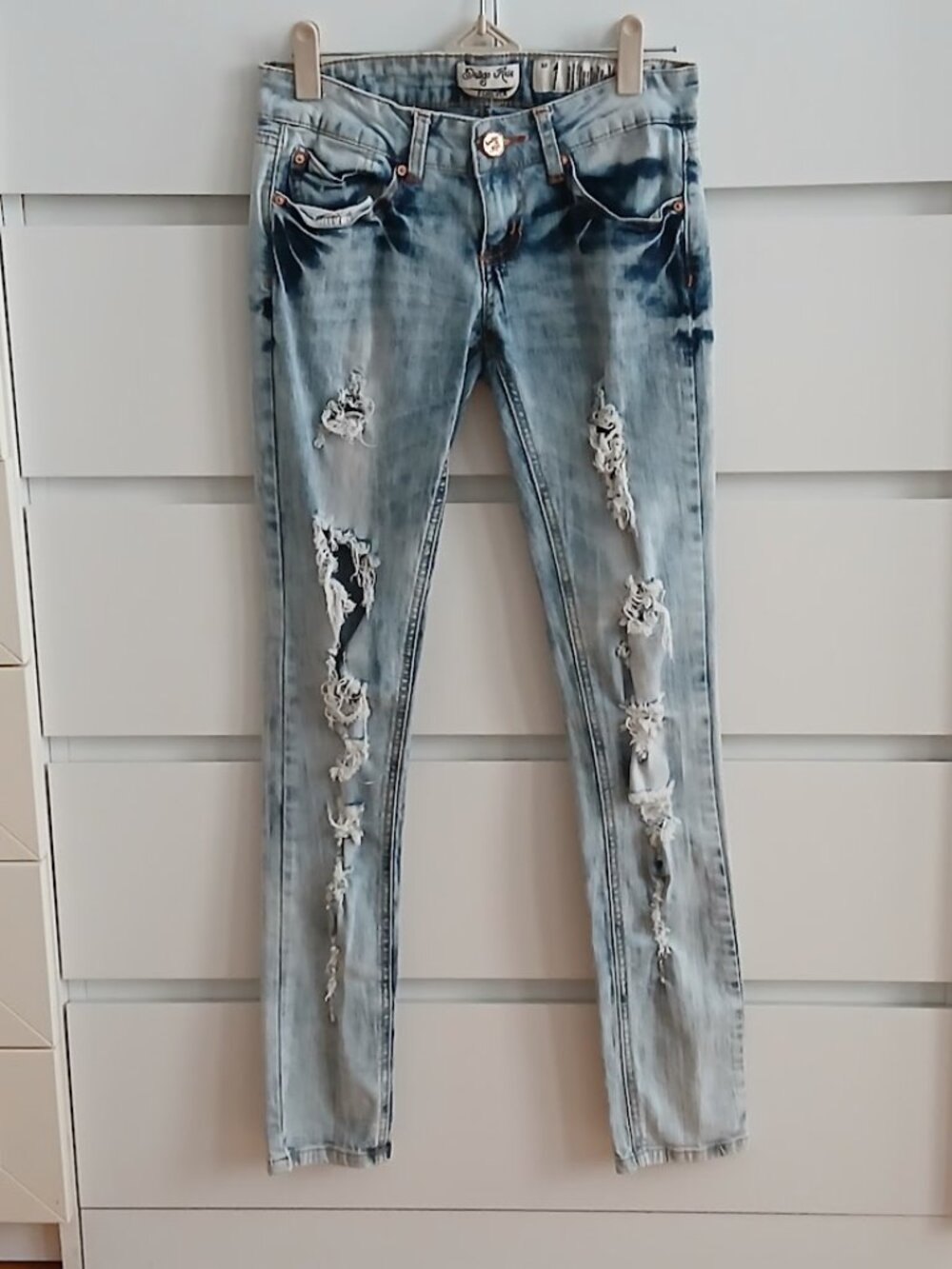Indigo Rein Destroyed & Distressed Slim Jeans - size 1